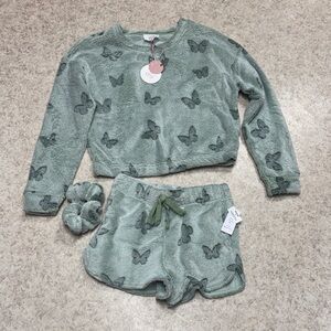 Green Butterfly short swt